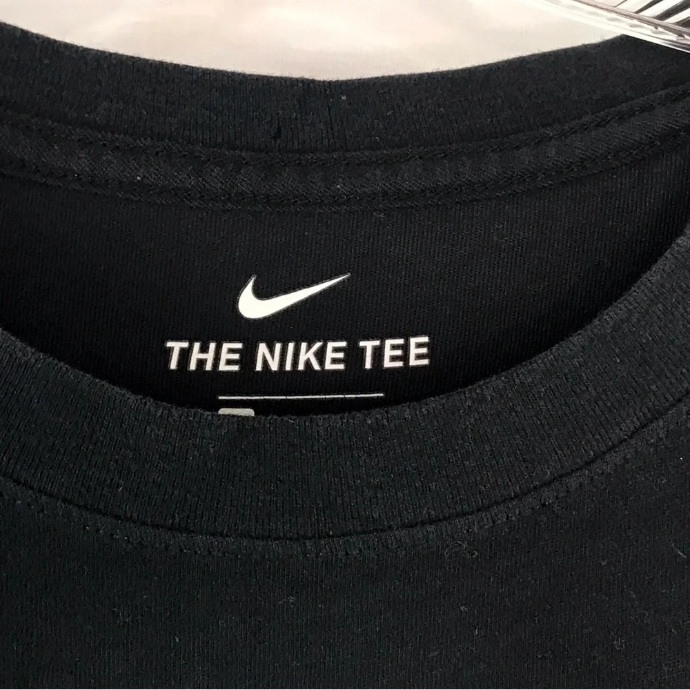 Nike Black The Nike Tee Dri-Fit Men's Soft T-Shirt XL